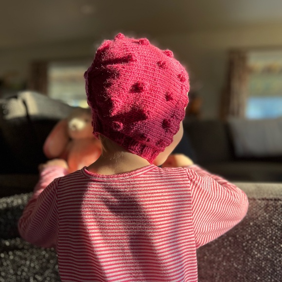 0-6 month Hand knit Baby Bonnet & Bloomers in 100% wool/alpaca - Picture 3 of 4